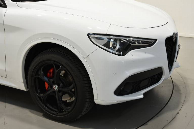 ALFA ROMEO Stelvio 49