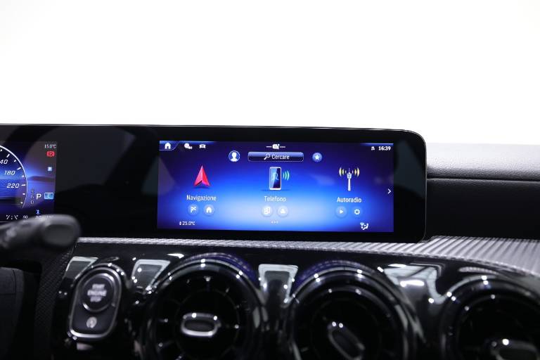 MERCEDES-BENZ A 180 9