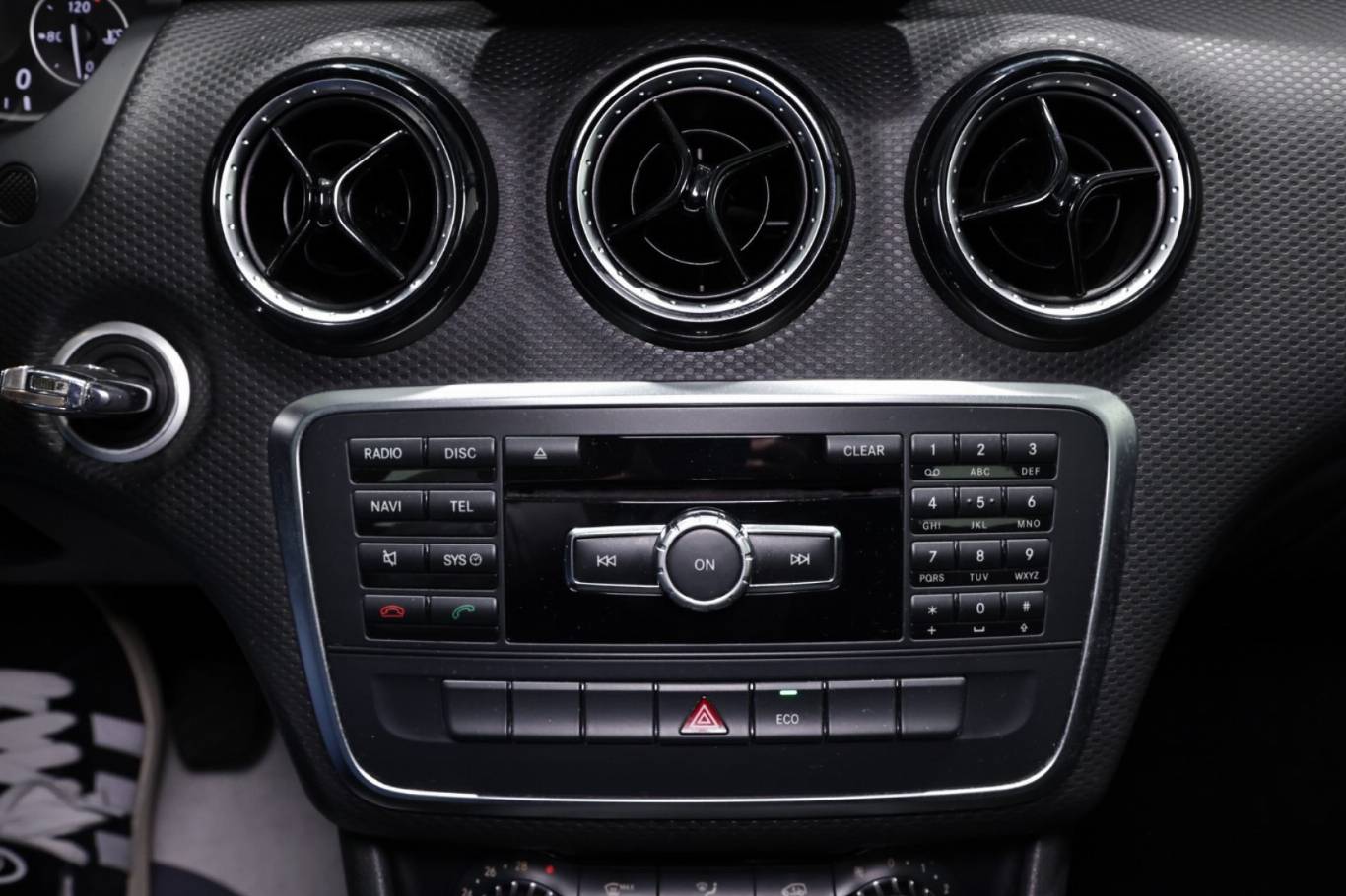 MERCEDES-BENZ A 180 9