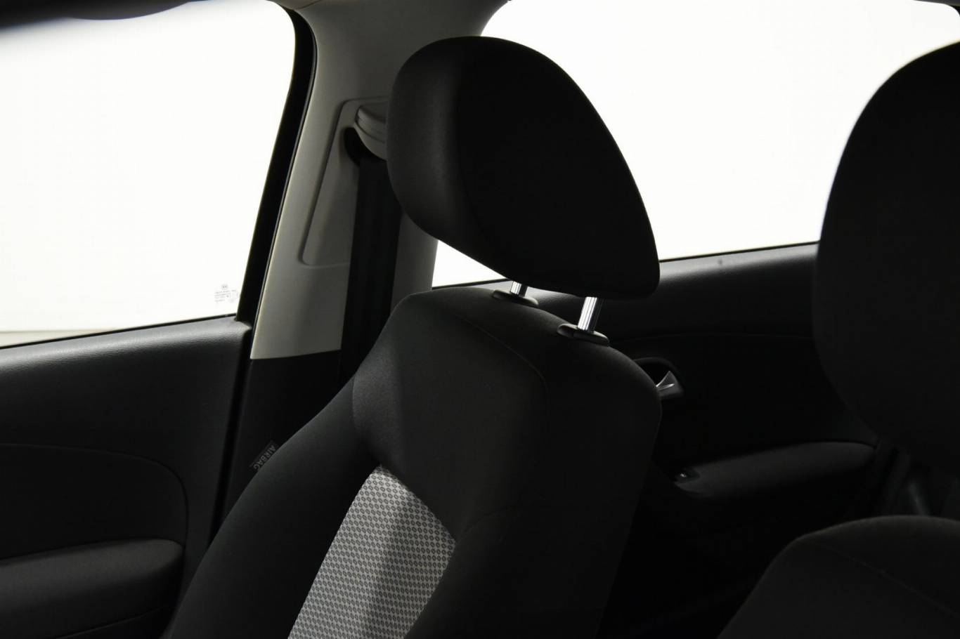 VOLKSWAGEN Polo 20