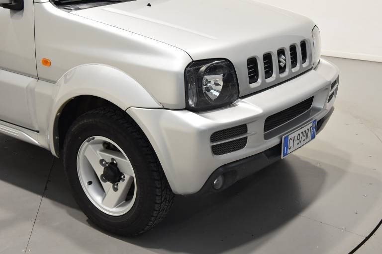 SUZUKI Jimny 29