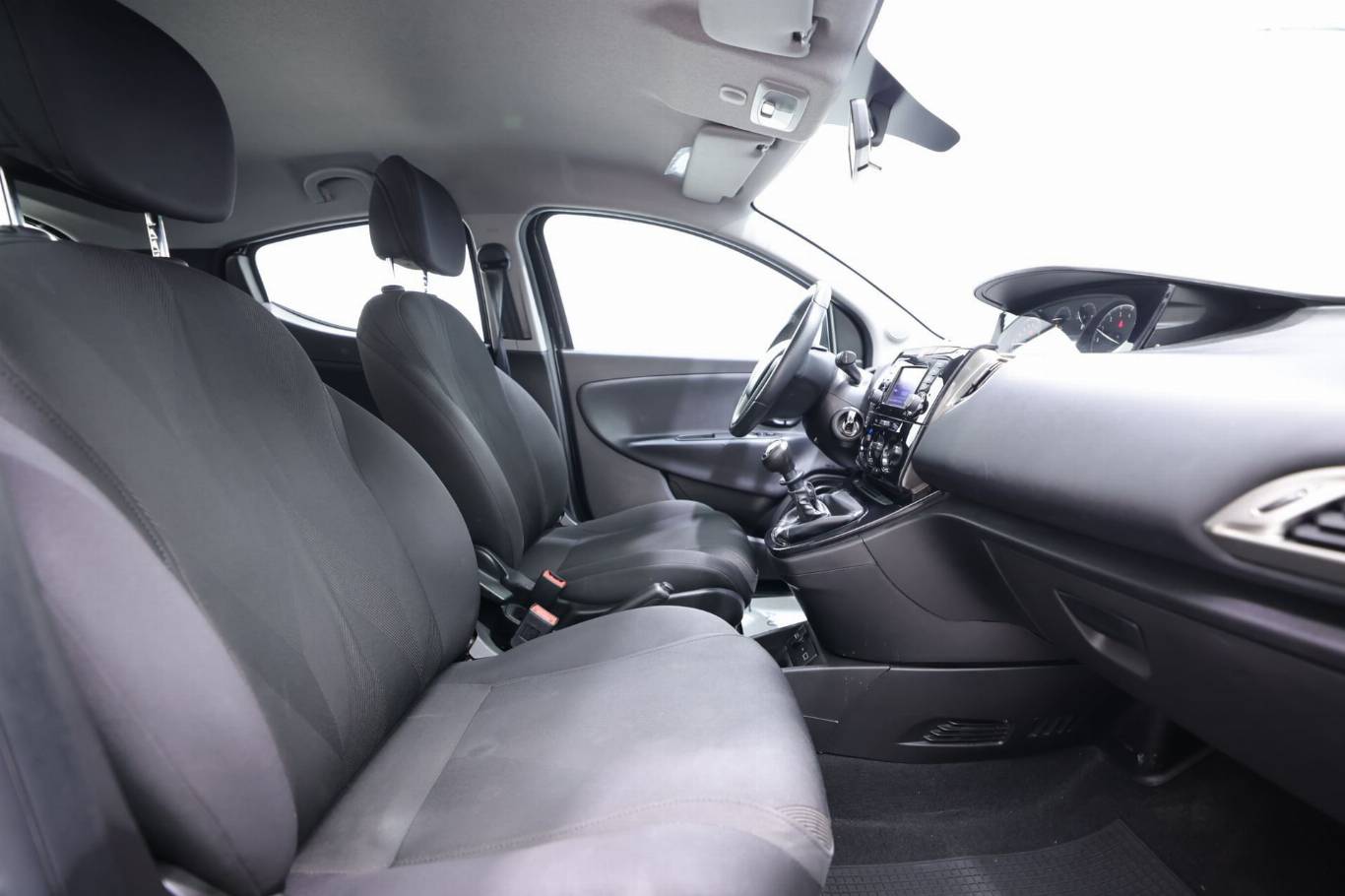 LANCIA Ypsilon 41