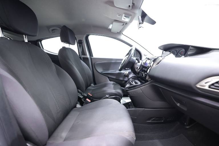 LANCIA Ypsilon 41