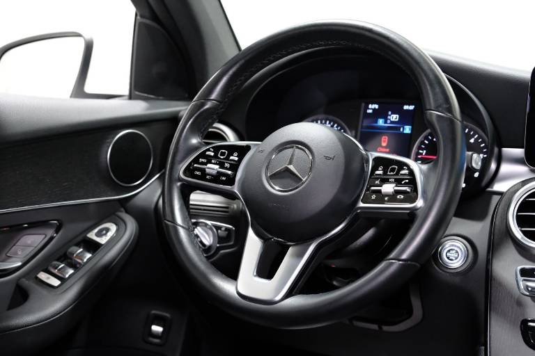 MERCEDES-BENZ GLC 200 47