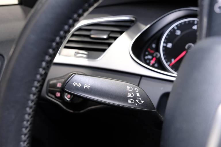 AUDI A4 23