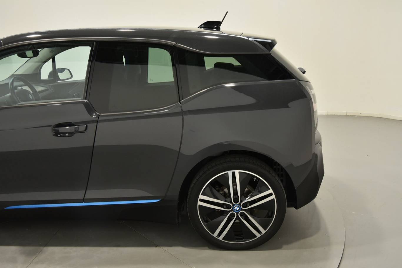 BMW I3 57