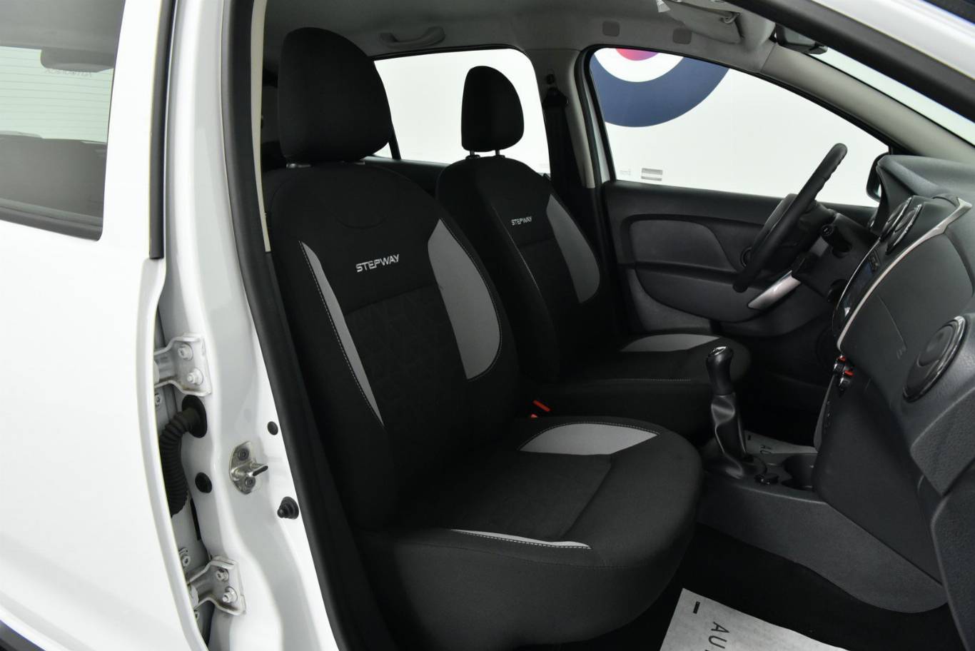 DACIA Sandero 15