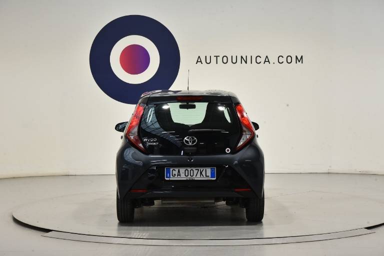 TOYOTA Aygo 6
