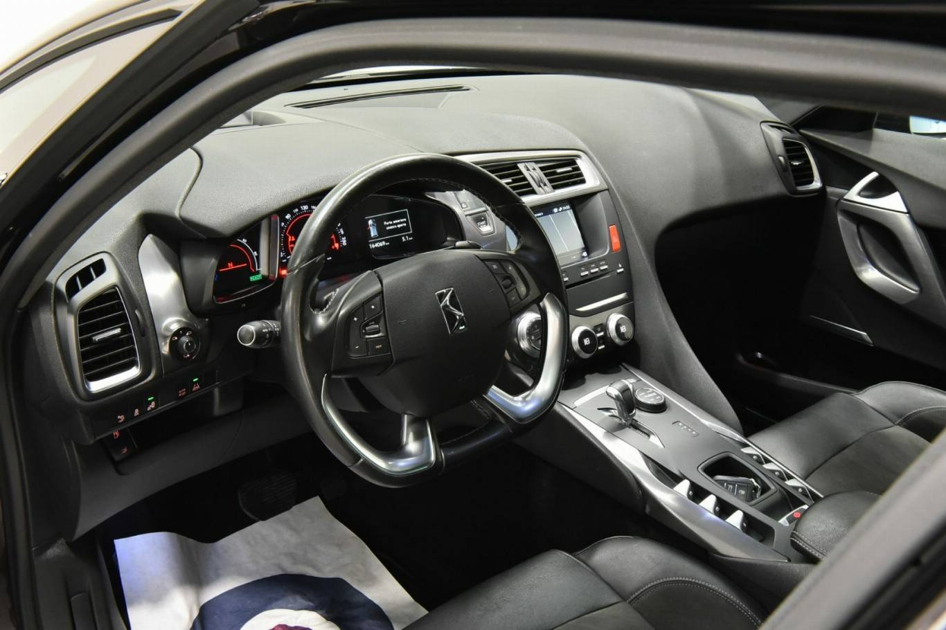 DS AUTOMOBILES DS 5 3