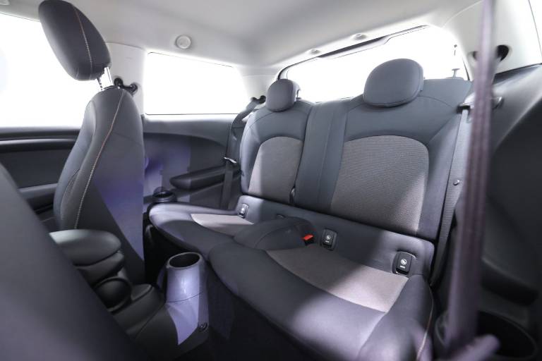 MINI One 31