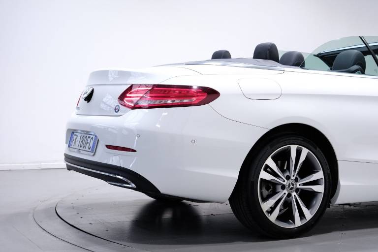 MERCEDES-BENZ C 220 56