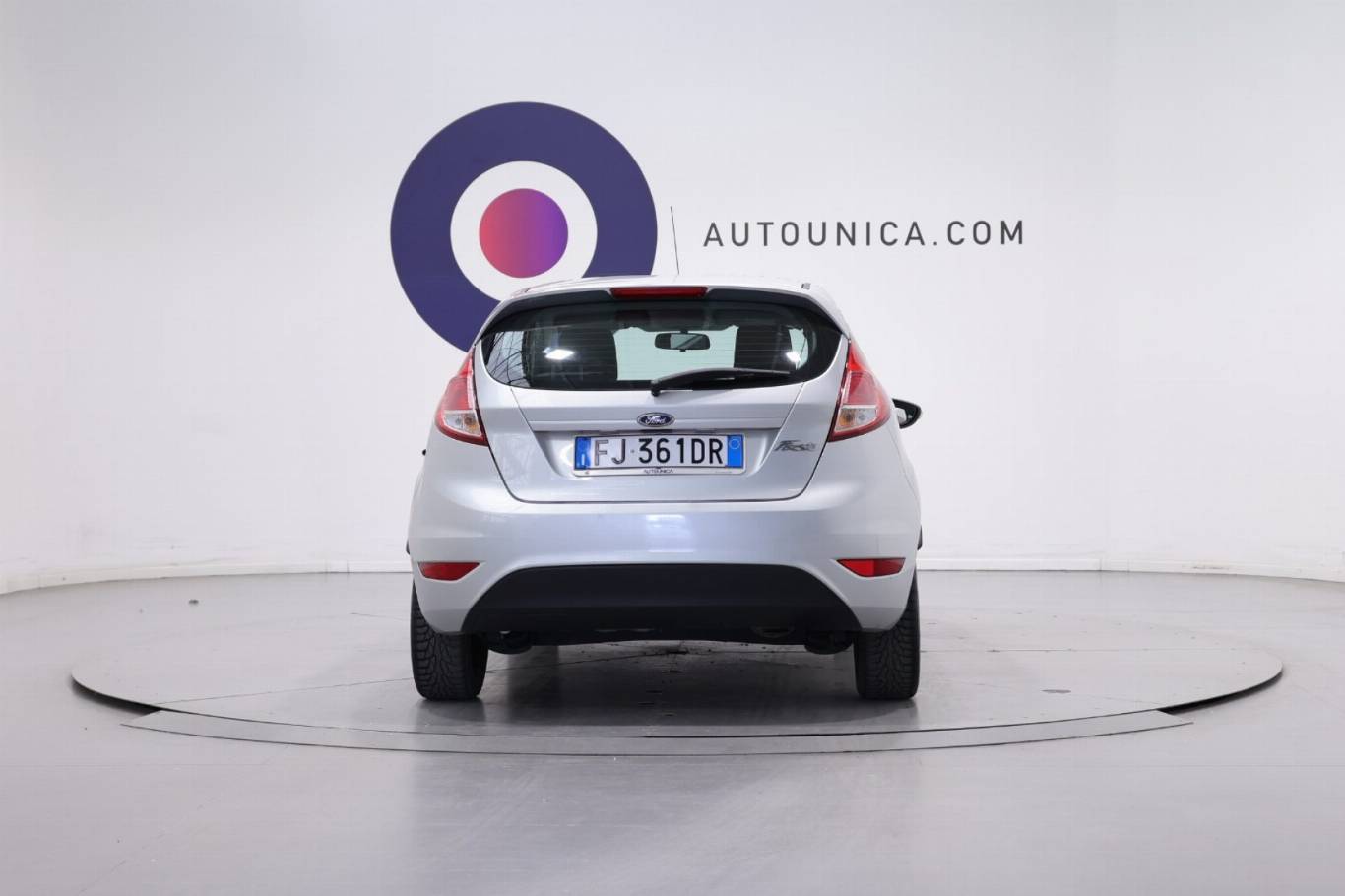 FORD Fiesta 16