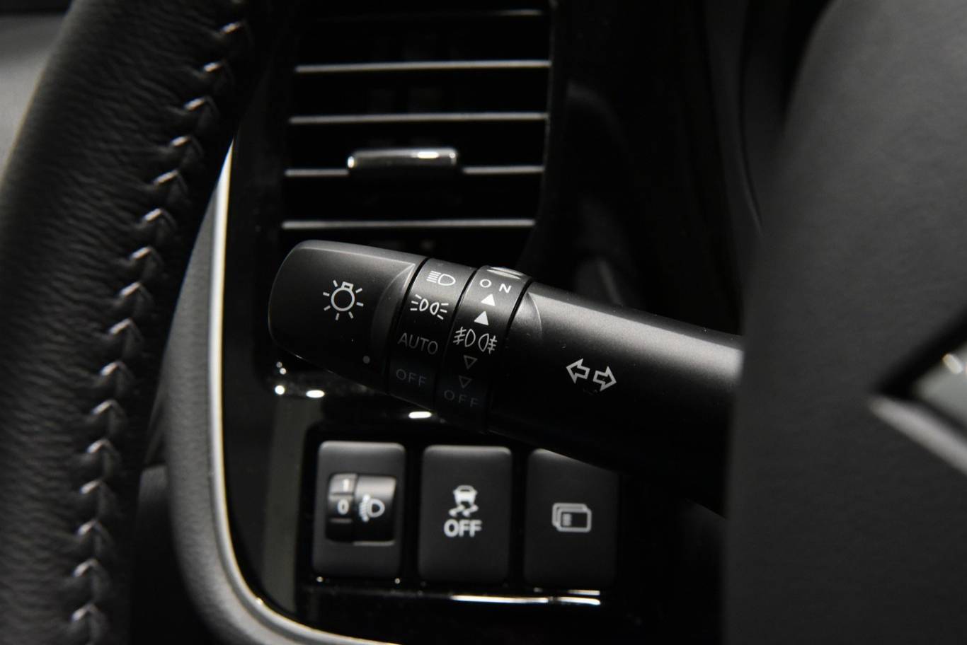 MITSUBISHI Outlander 26