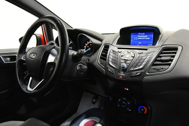 FORD Fiesta 28