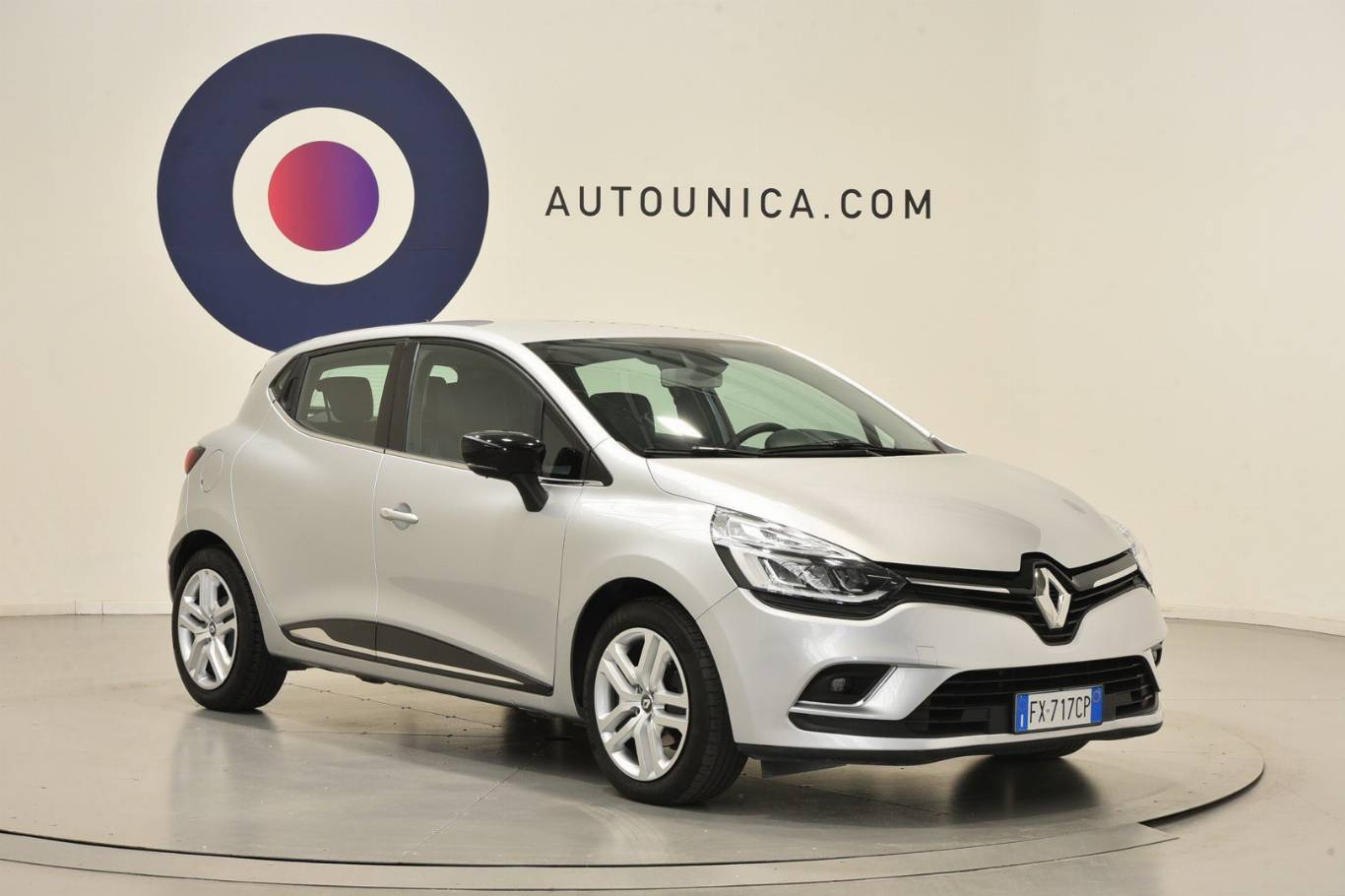 RENAULT Clio 21