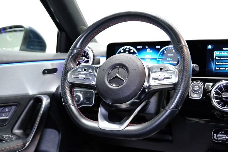 MERCEDES-BENZ A 180 44