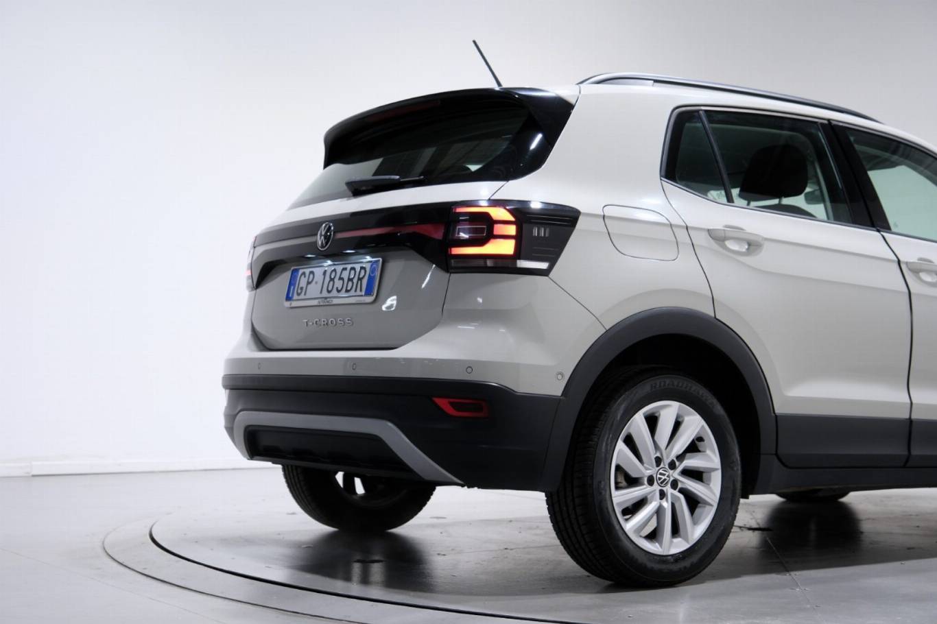 VOLKSWAGEN T-Cross 43