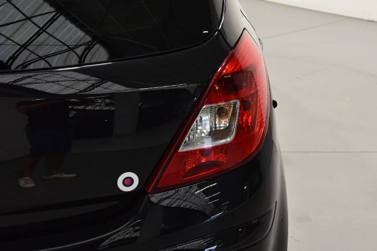 OPEL Corsa 22