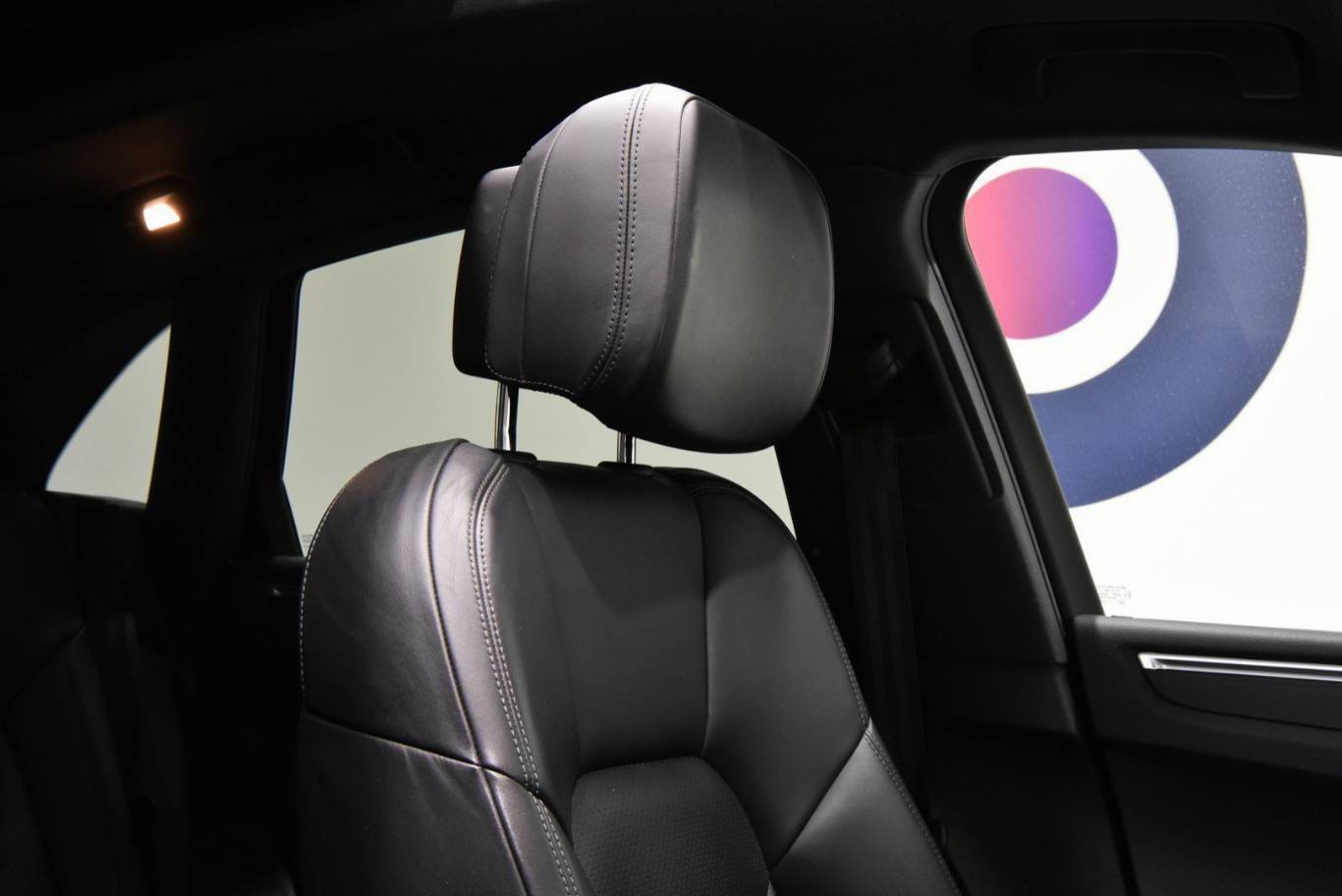 PORSCHE Macan 46