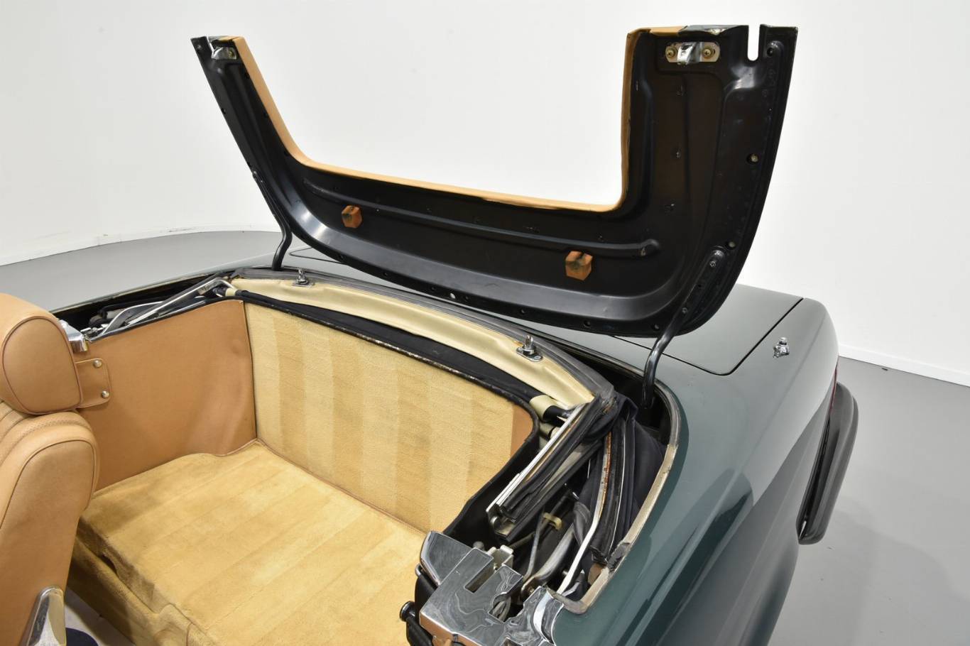 MERCEDES-BENZ SL 380 19