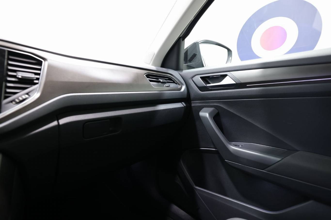 VOLKSWAGEN T-Roc 31