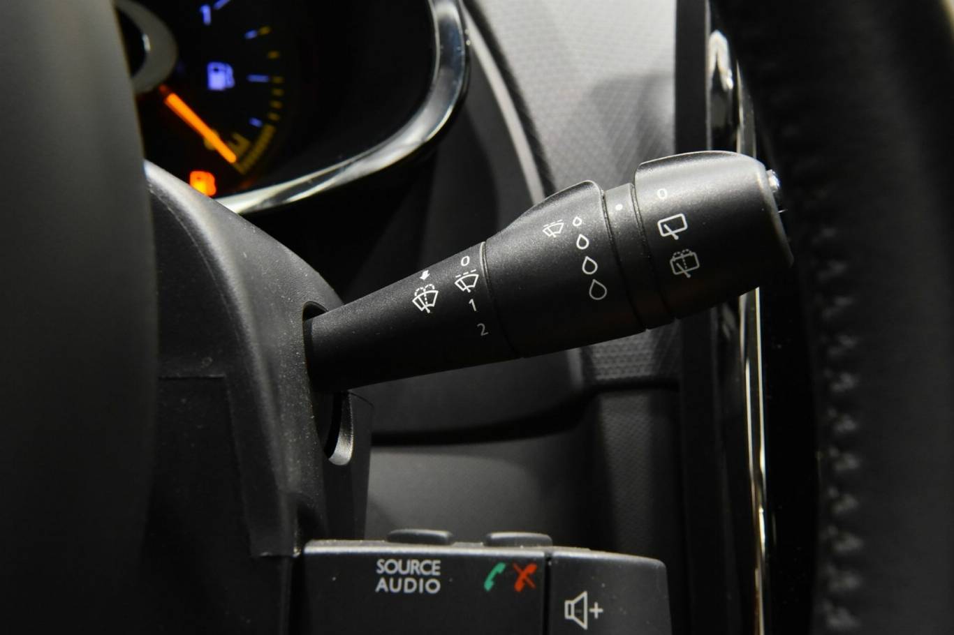 RENAULT Clio 24