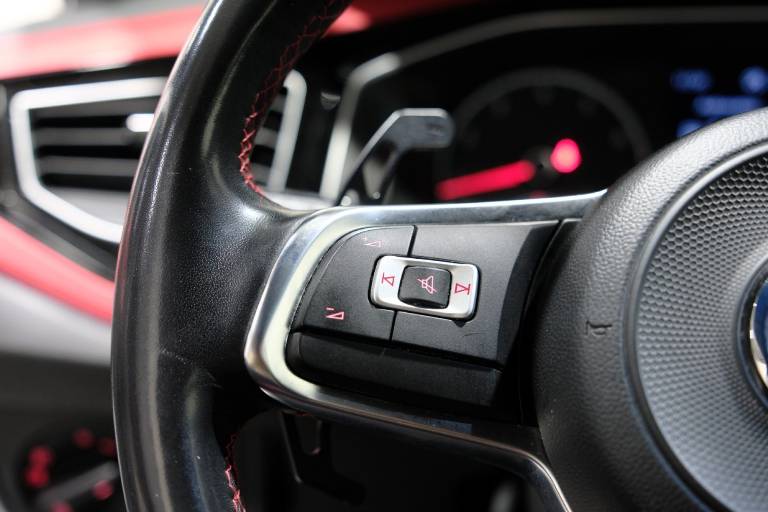 VOLKSWAGEN Polo GTI 20