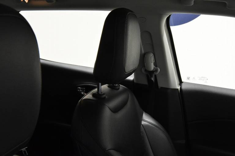 JEEP Compass 38
