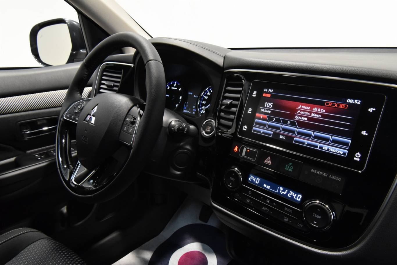 MITSUBISHI Outlander 26