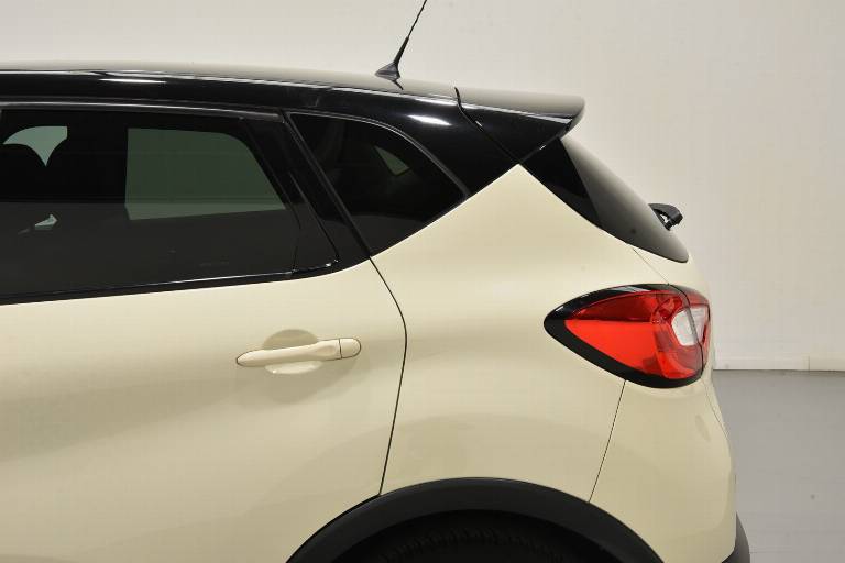 RENAULT Captur 48
