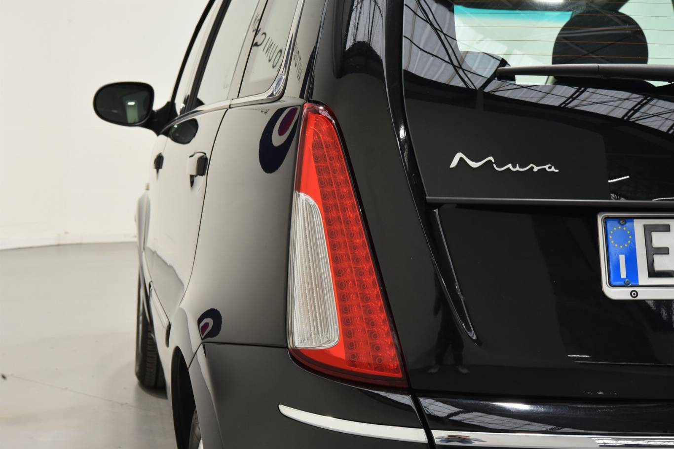 LANCIA MUSA 38