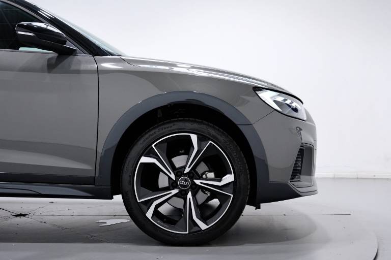 AUDI A1 55