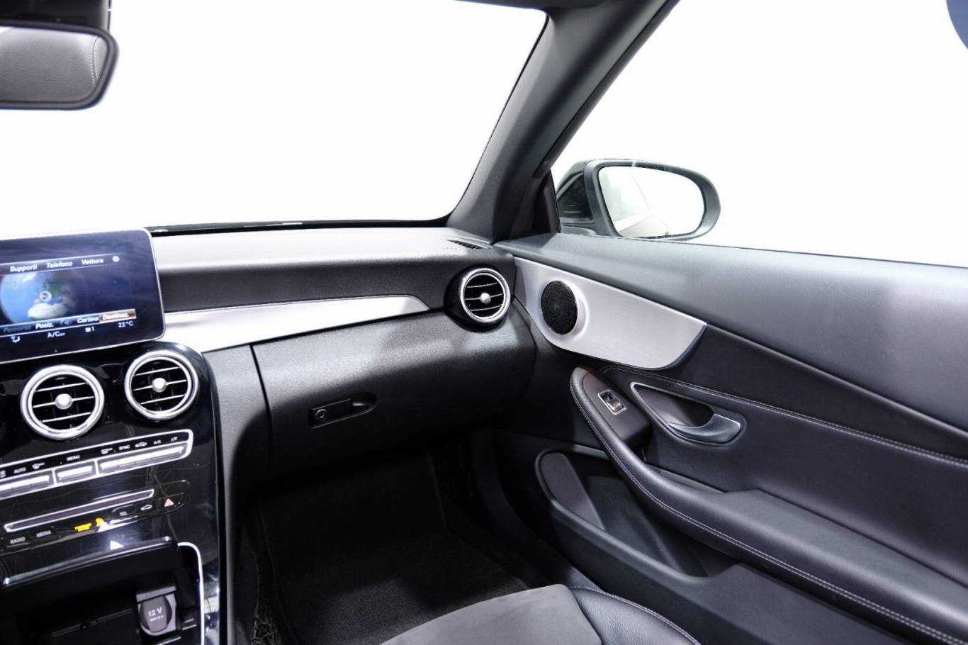 MERCEDES-BENZ C 220 46