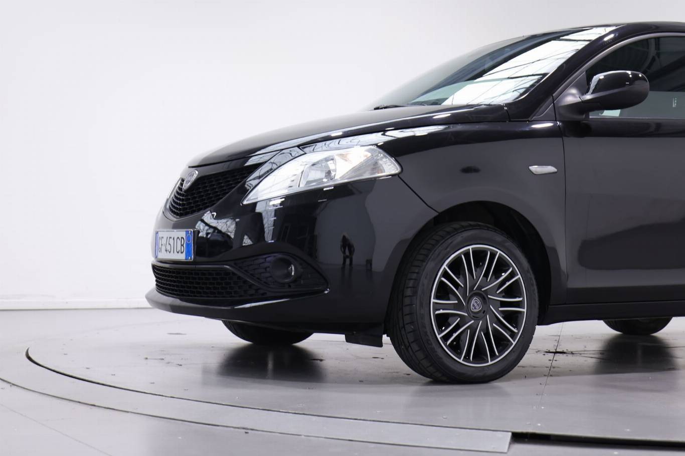 LANCIA Ypsilon 37