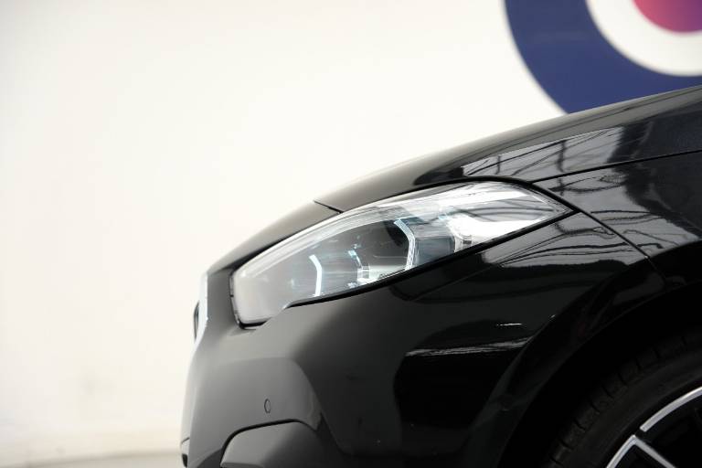 BMW 220 13