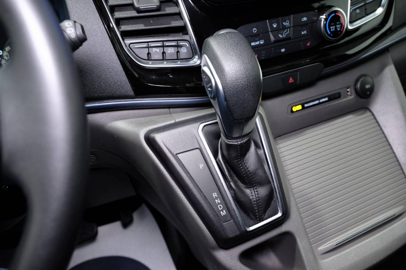 FORD Tourneo Custom 24