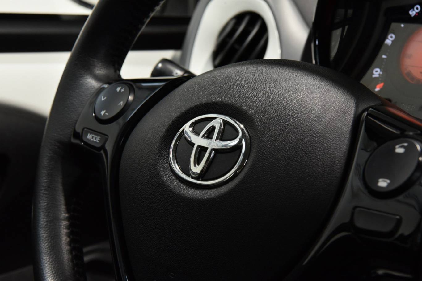 TOYOTA Aygo 24