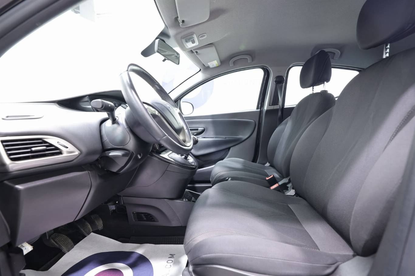 LANCIA Ypsilon 14