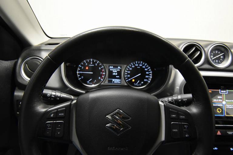 SUZUKI Vitara 9