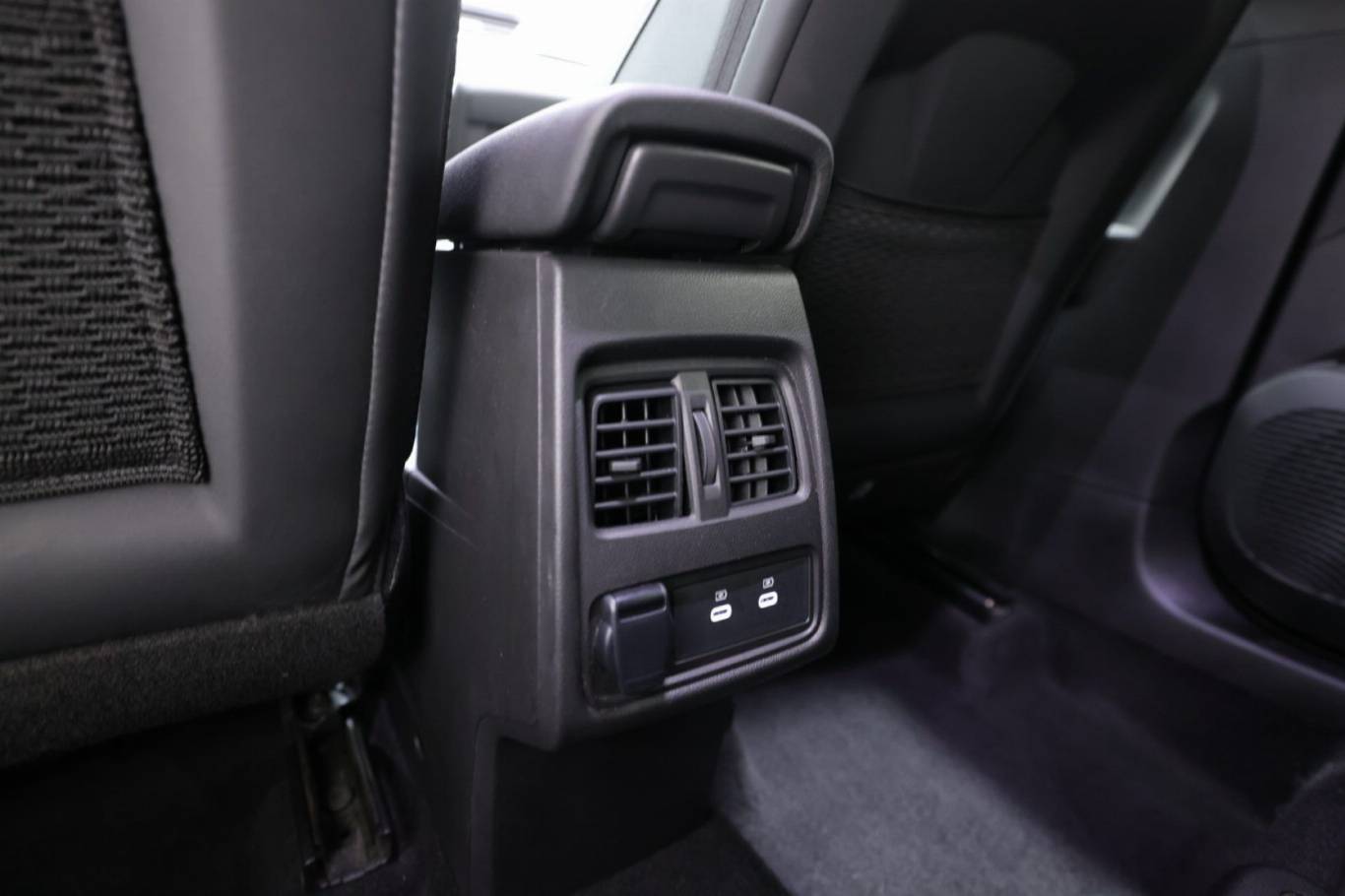 RENAULT Captur 37