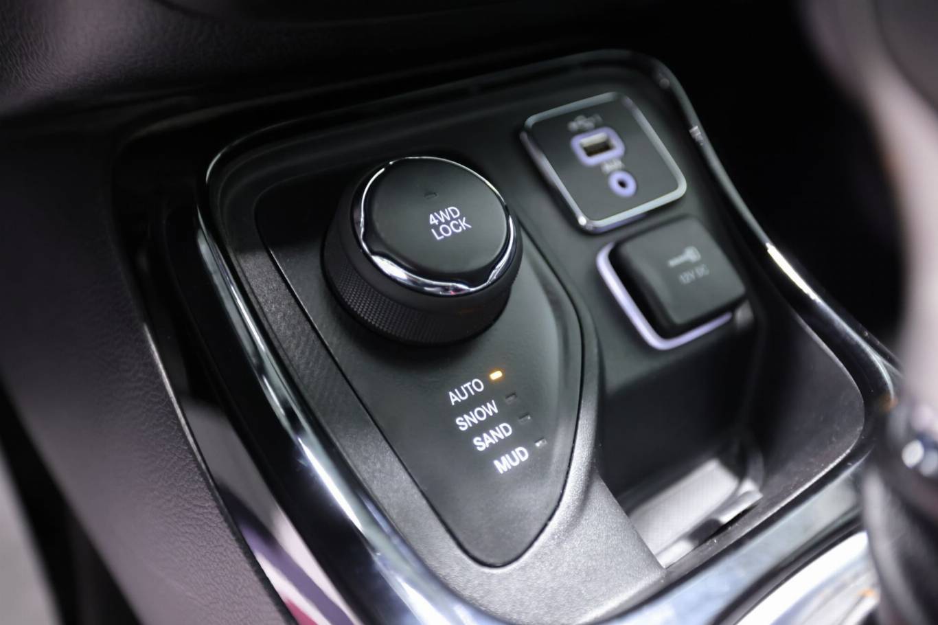 JEEP Compass 31
