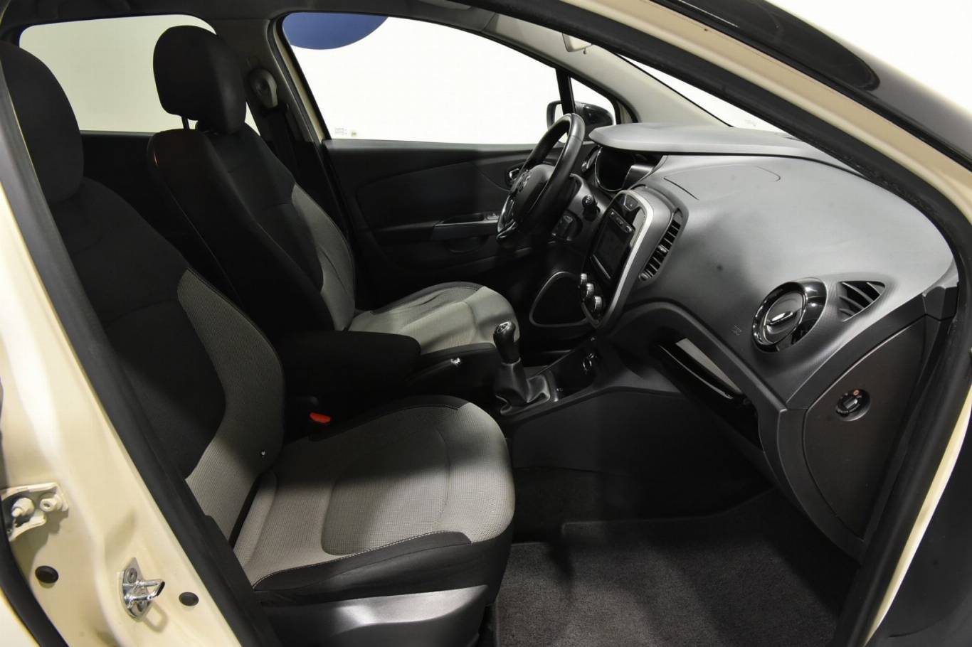 RENAULT Captur 31
