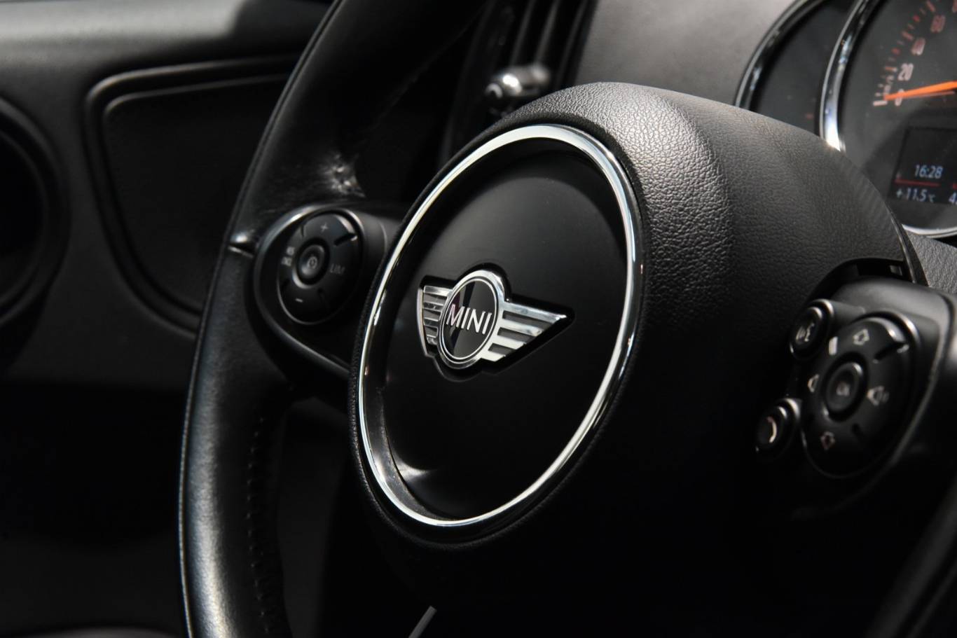 MINI Countryman 51
