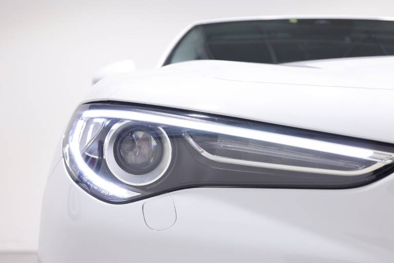 ALFA ROMEO Stelvio 12