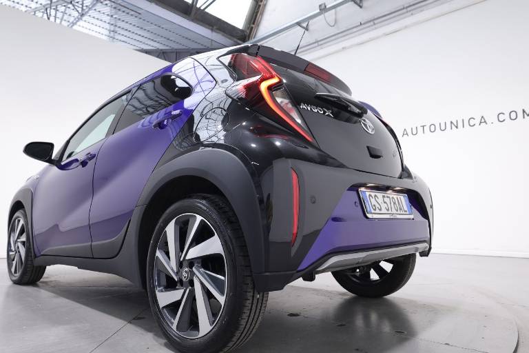 TOYOTA Aygo X 37