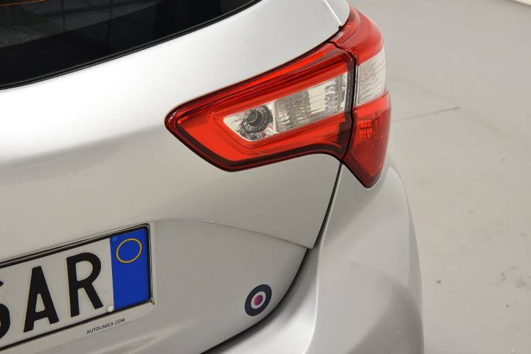 TOYOTA Yaris 41