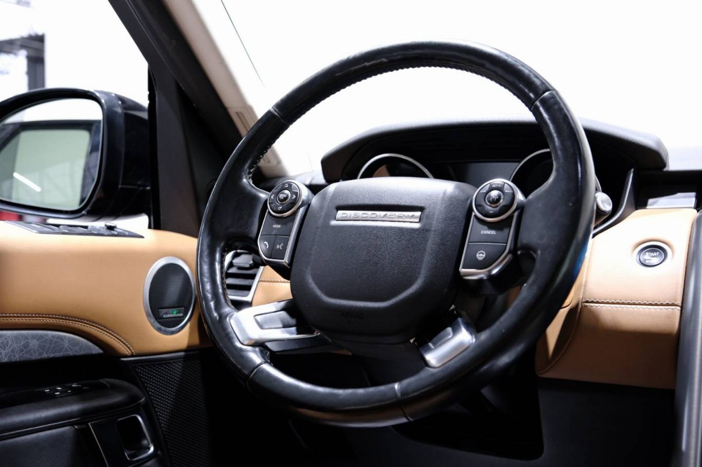 LAND ROVER Discovery 7