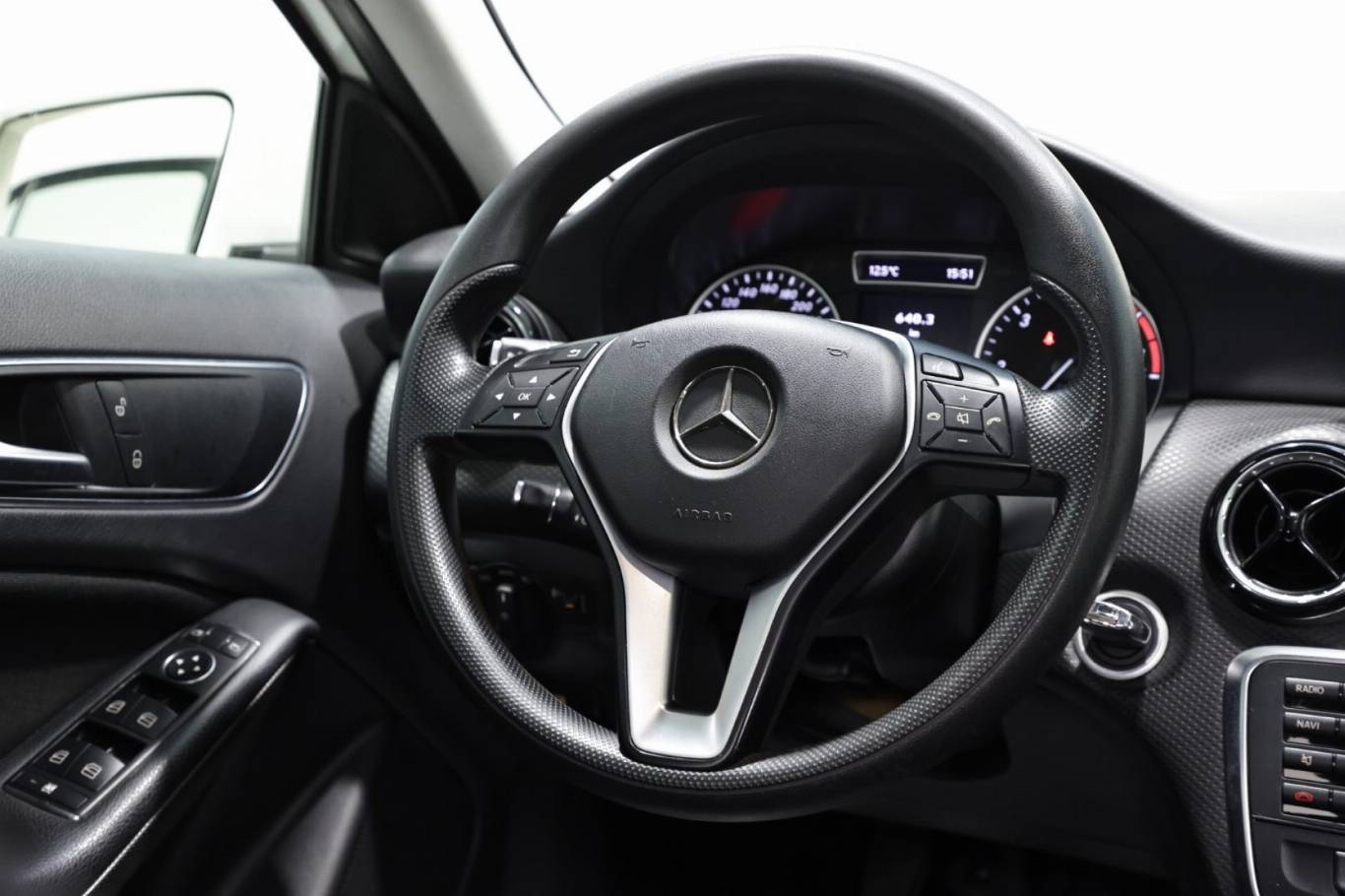 MERCEDES-BENZ A 180 34