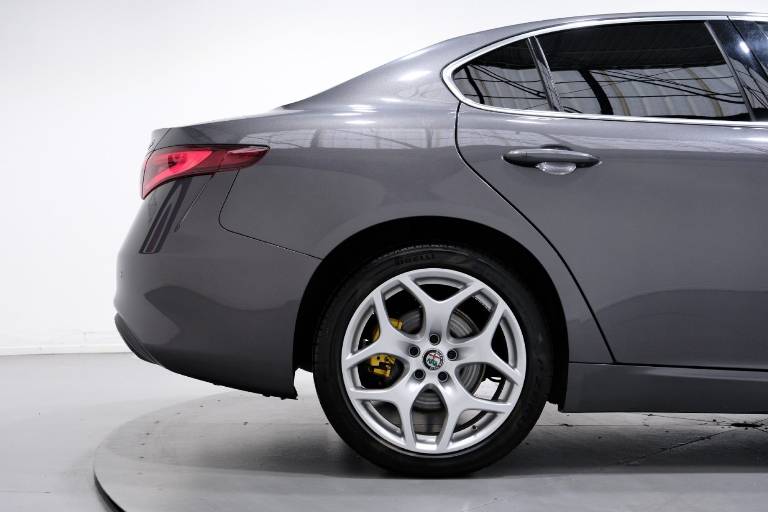ALFA ROMEO Giulia 51