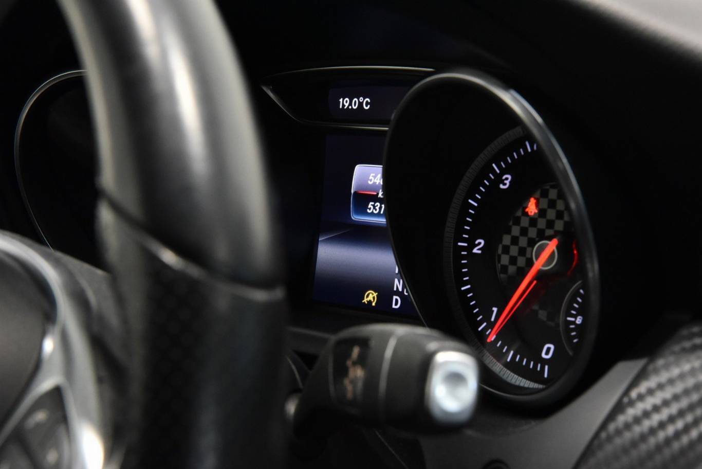 MERCEDES-BENZ A 200 27